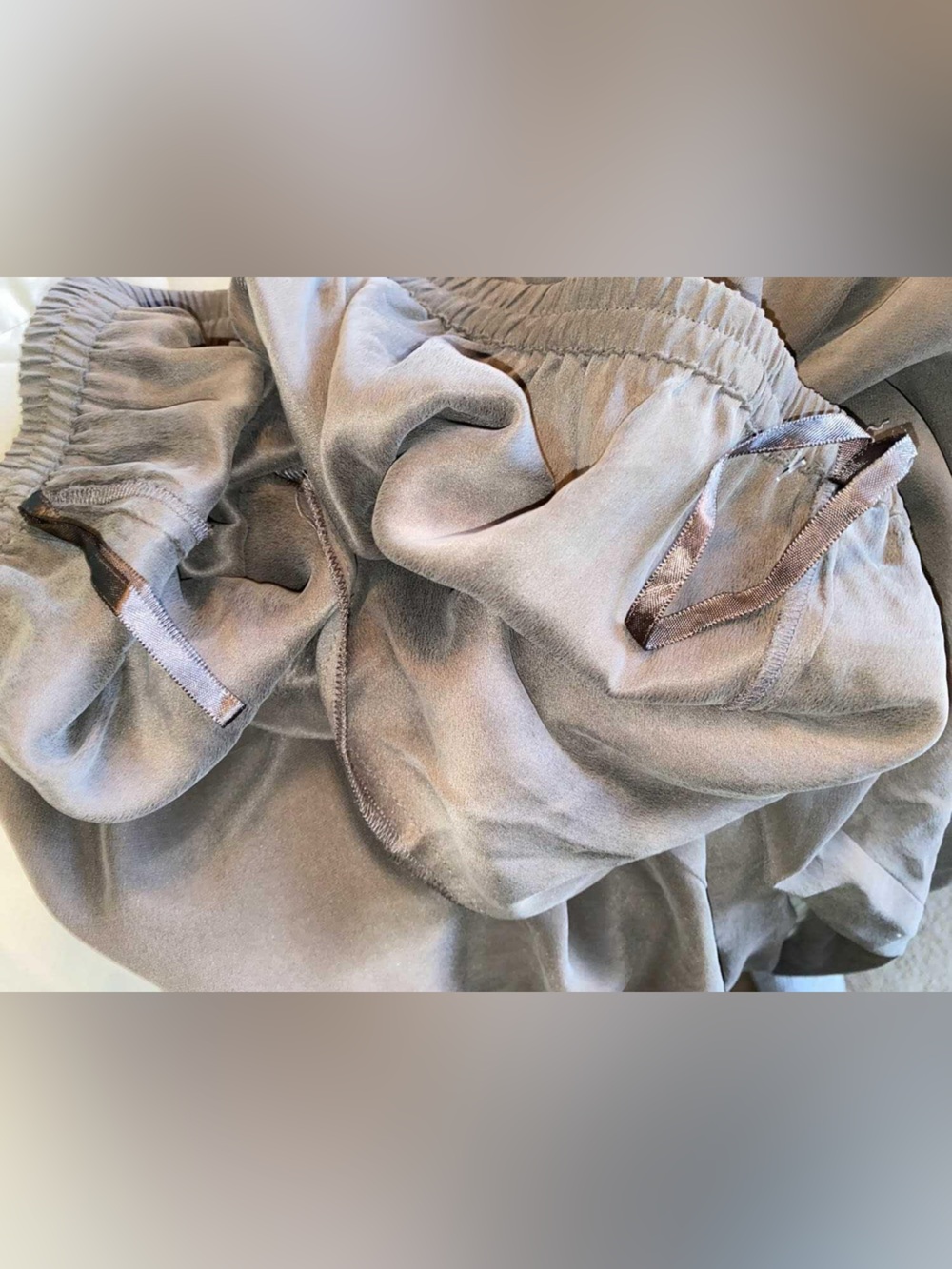Eileen Fisher Silk Crepe Georgette Pull On Relaxed Flow  Brown Pants S Like New - Picture 5 of 5